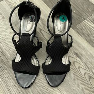 Bandolino Black Quilted Strappy Block Heels 8‎